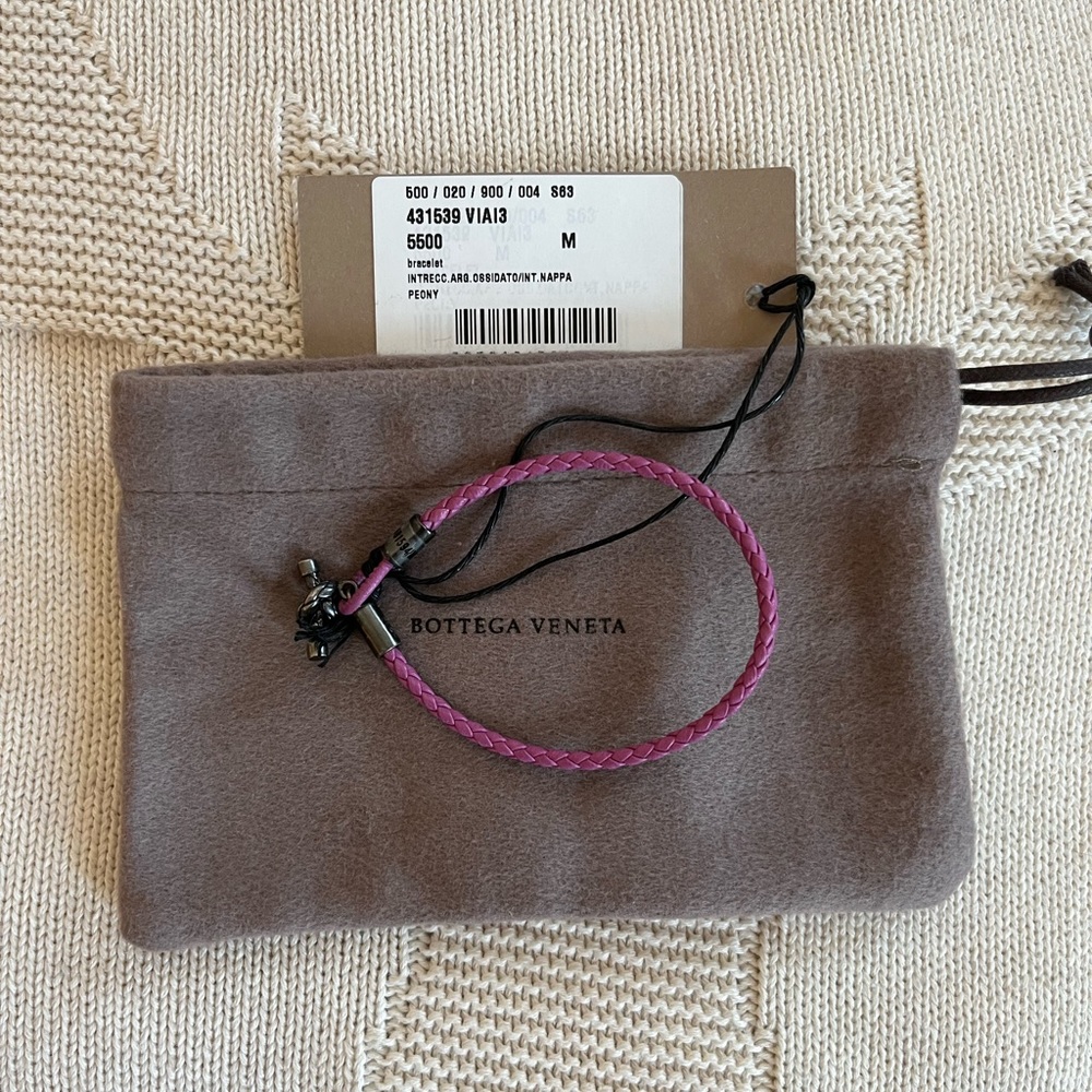 Brand New Bottega Veneta Women’s Bracelet M size Pink Peony